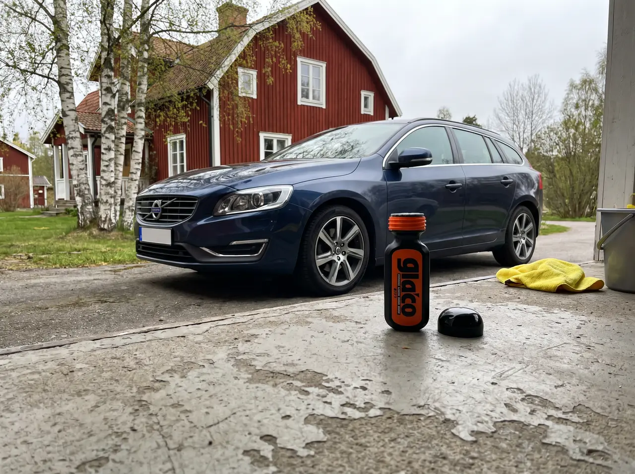 Bildmontage av Soft99 Ultra Glaco