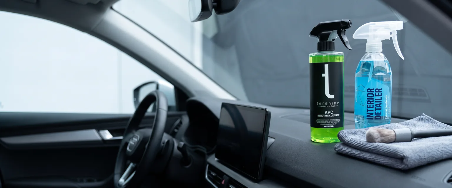 Bildmontage av tershine APC Interior Cleaner och Gyeon Q²M InteriorDetailer